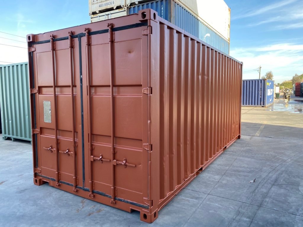 The Versatility of Shipping Containers: From Storage to Stylish Homes